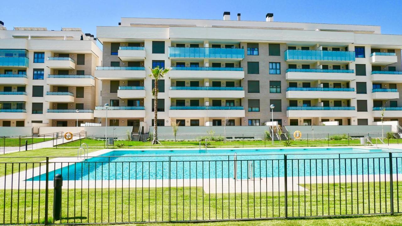 Playa Los Alamos, Descanso Y Ocio En Torremolinos Luaran gambar